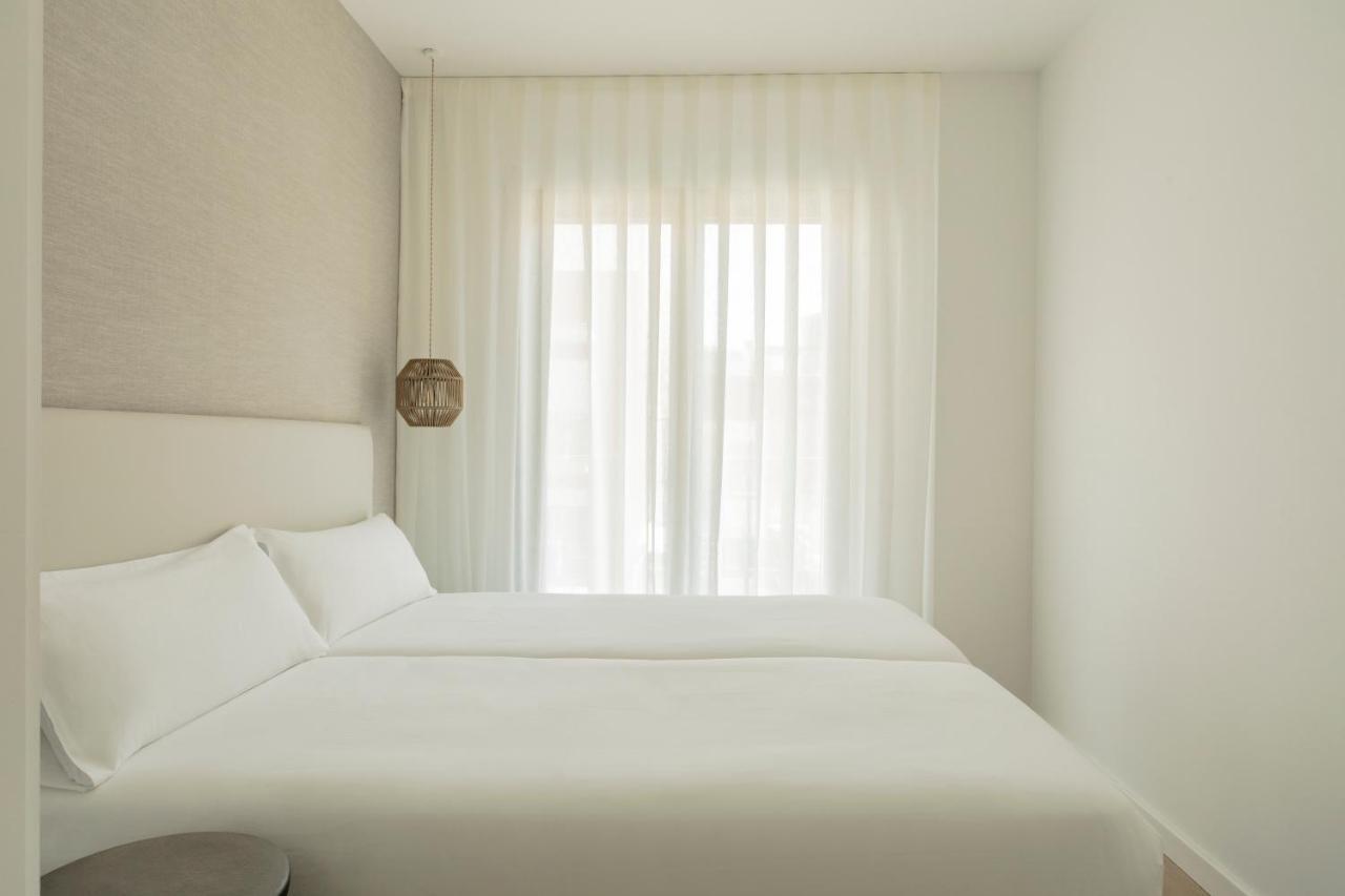 Europa Apartments L'Hospitalet de Llobregat Exteriör bild
