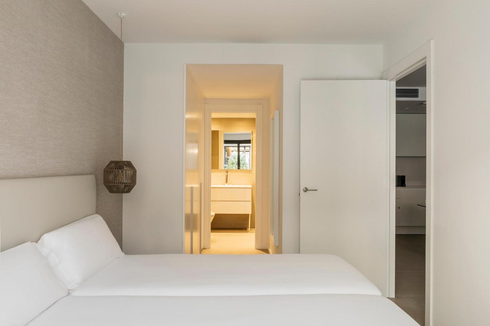 Europa Apartments L'Hospitalet de Llobregat Exteriör bild